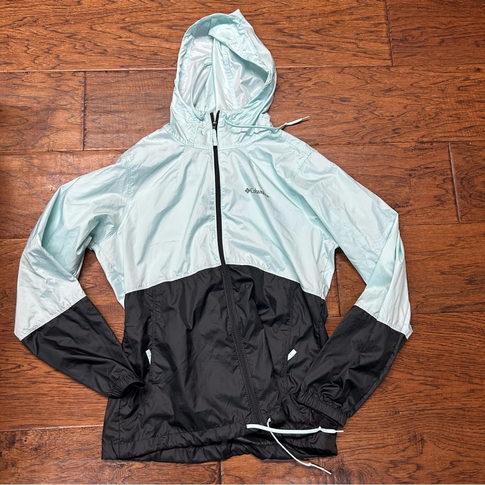 Columbia Mint Green and Black Hooded Windbreaker Jacket